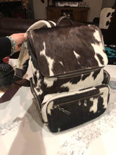 Load image into Gallery viewer, Solid ( Large ) Cowhide Backpack
